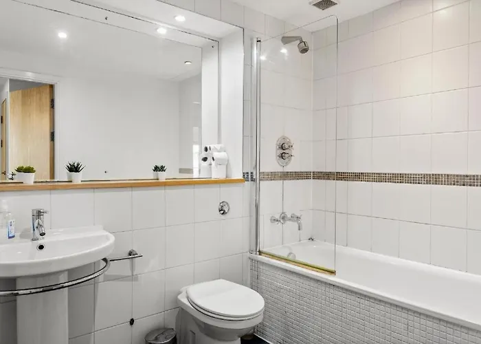 Enchanting Abode -sleeps 6 Apartament