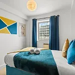 Enchanting Abode -sleeps 6 * בריסטול