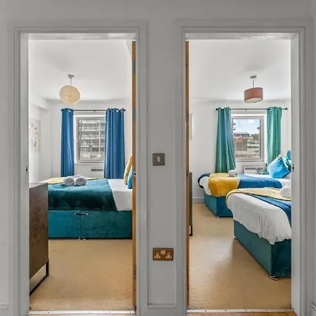 Enchanting Abode -sleeps 6 *